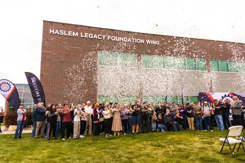 Over 200 attendees gathered on October 9th to celebrate the unveiling of the newly named “Haslem Legacy Foundation Wing,” located in the North Wing of the Robert H. Williams Classroom Building at UBTech’s Vernal Campus. In recognition of the Haslem Foundation’s generous support for student scholarships, the event culminated in a joyful confetti release marking the momentous occasion.